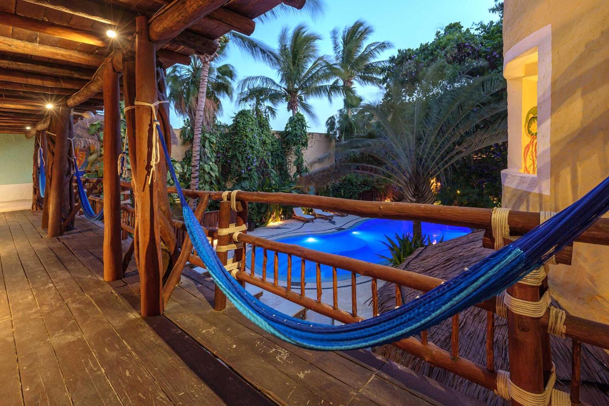 Exe El Pueblito Hotel Isla Holbox Екстериор снимка